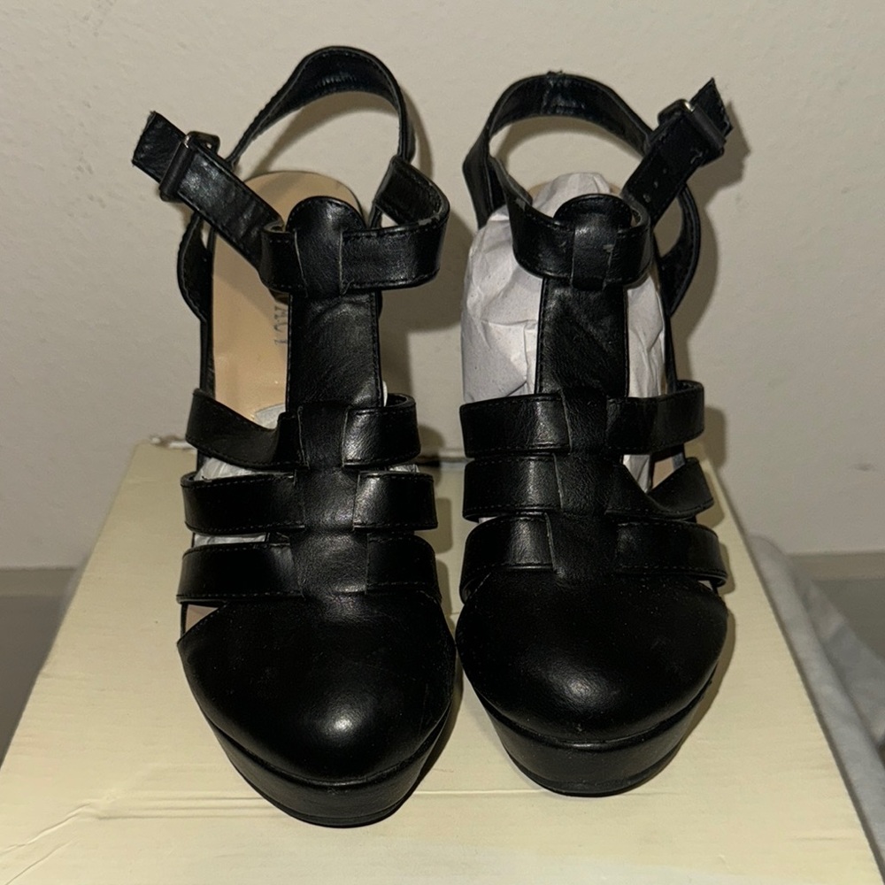 Black Strappy Women's Shoes
